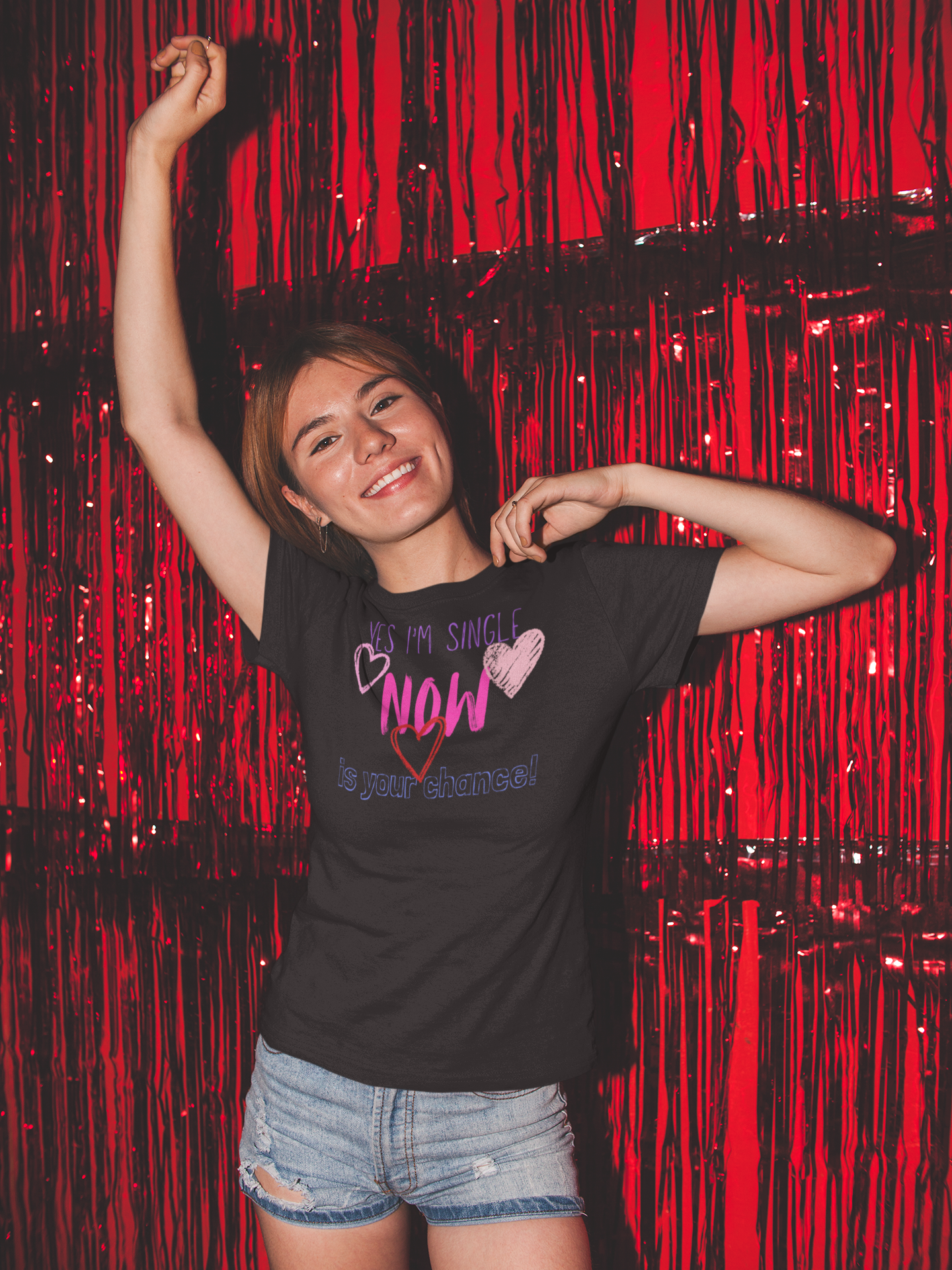 Yes I'm Single Now heart graphic T-Shirt | pink scribble typography